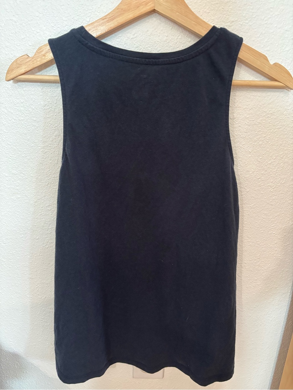 Old Navy Navy Boston Red Sox Graphic Tank Top - Picture 2 of 4